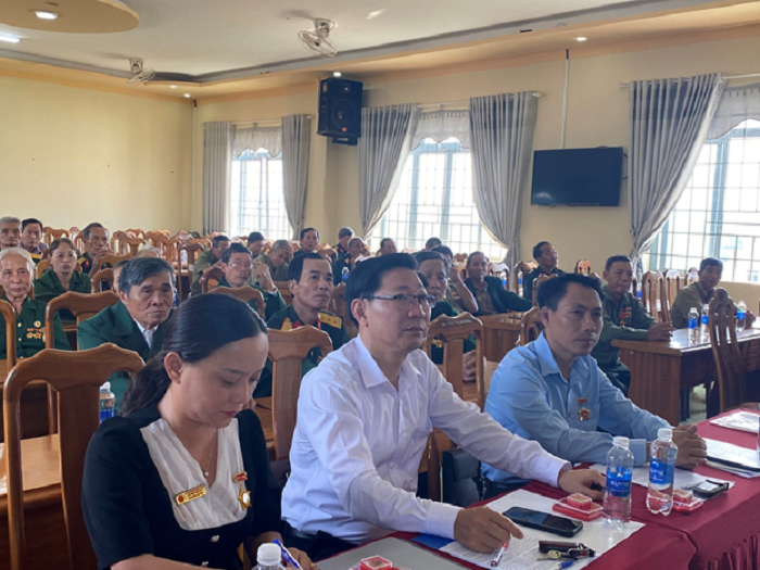 toa dam ky niem 64 nam ngay mo duong Ho Chi Minh 1